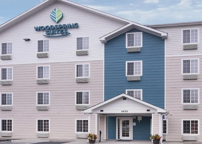 Extended America Select - Charleston - - I-526 North Charleston
