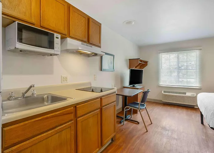 Extended America Select - Charleston - - I-526