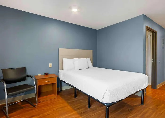 Extended America Select - Charleston - - I-526 Hotel