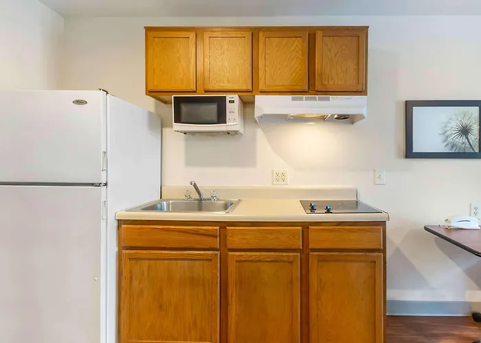 Extended America Select - Charleston - - I-526 Hotel